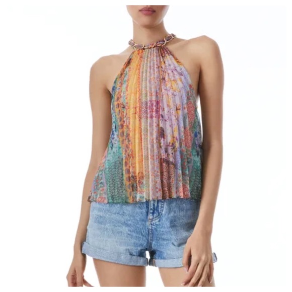 ALICE + OLIVIA Alycia Chain Neck Pleated Top - Picture 3 of 11